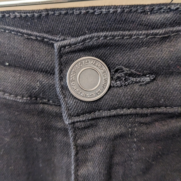 Black SO High Rise Ultimate Jeggings - Picture 3 of 5